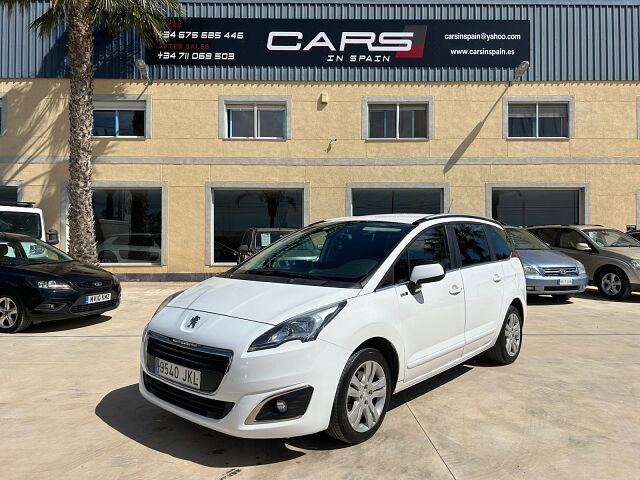 PEUGEOT 5008 STYLE 1.6 HDI AUTO SPANISH LHD IN SPAIN 91000 MILES 7 SEATS 2015